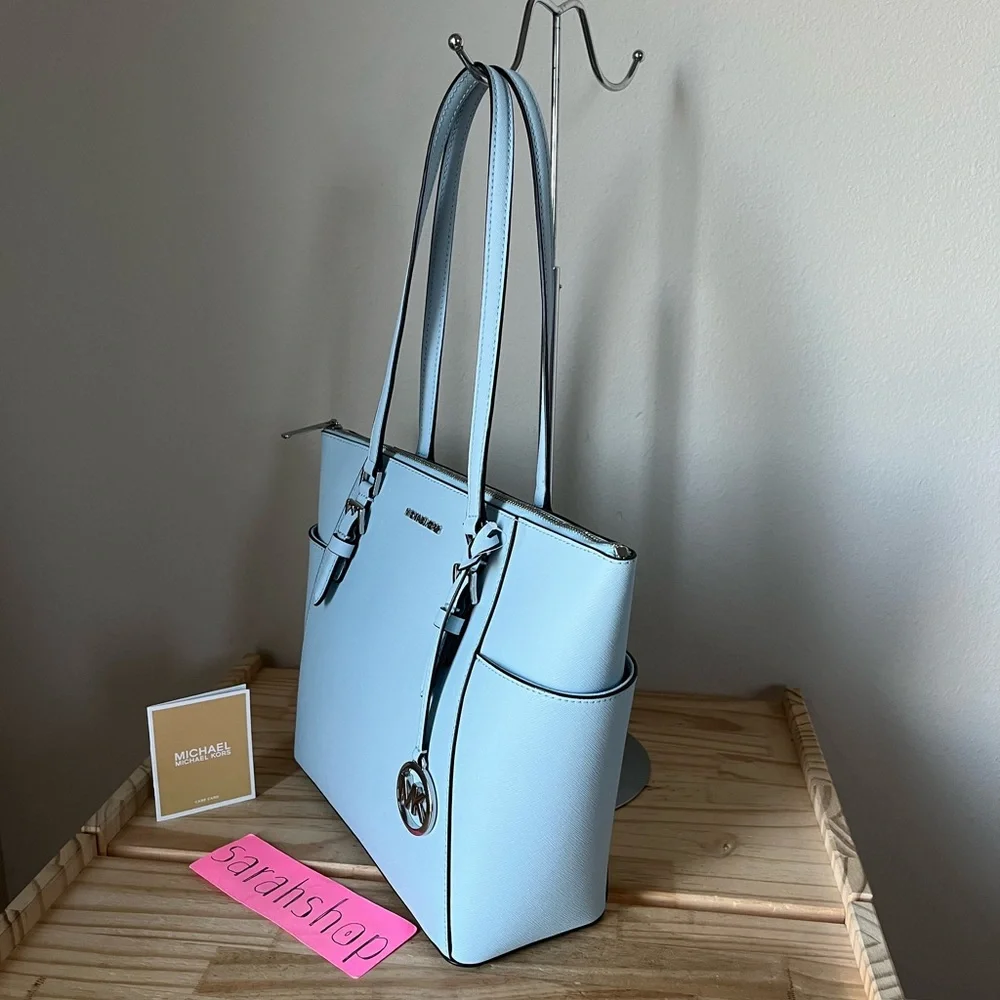 🌼Michael Kors Purse - Picture 4 of 13